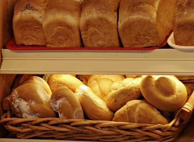 Запрет на возврат просроченного хлеба приведет к снижению объемов закупок .