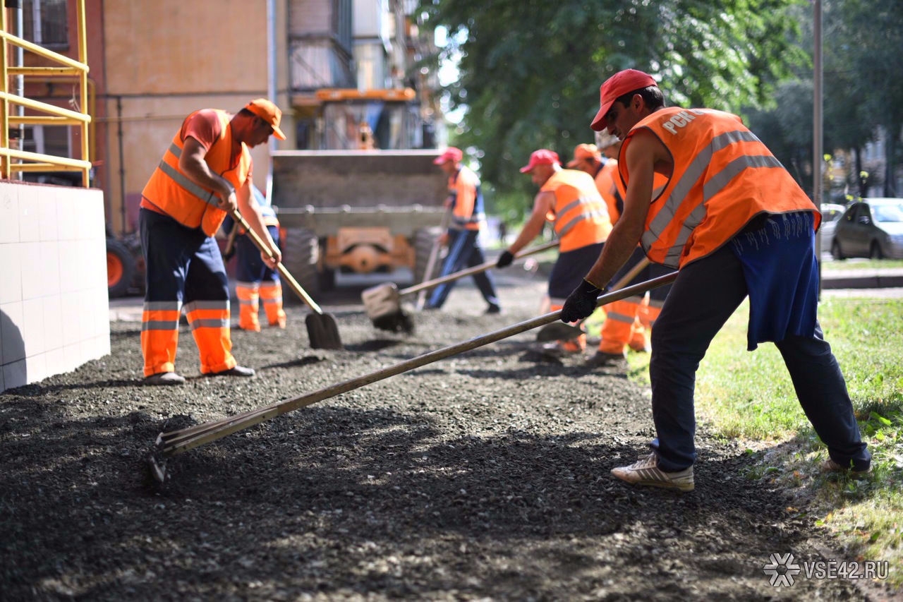 Крупнейшими подрядчиками ремонта дворов в Москве стали соседи по подъезду 